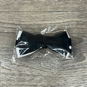 Black and white bow tie
